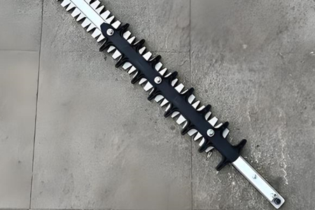 綠籬機(jī)刀片多久更換一次？